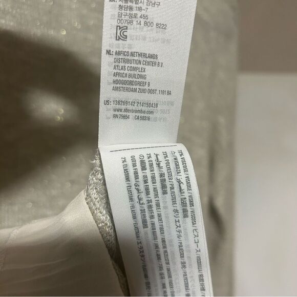 Abercrombie & Fitch Oversized Sparkling Knit with Pleated Chiffon Hem Sweater - Picture 12 of 13